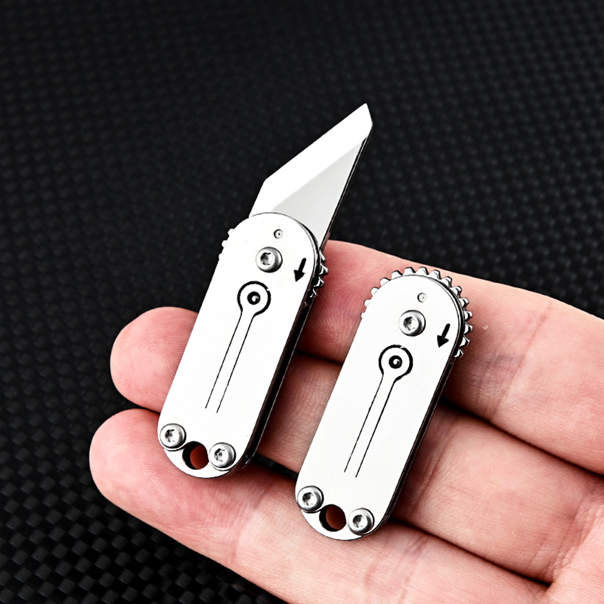 2pcs Men's Compact Outdoor Camping Stainless Steel Mini Folding Knife, Portable Pocket Knife & Keychain Pendant, Unboxing & Parcel Opening Tool, Household Multi-purpose Utility Blade